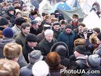 Митинг в палаточном городке на площади Независимости в г. Киеве в предверии 2001 года. А.Мороз