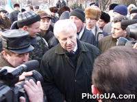 Митинг в палаточном городке на площади Независимости в г. Киеве в предверии 2001 года. А.Мороз