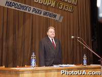 Глава Народного Руха Украины Геннадий Удовенко открывает IX-й съезд Народного Руха Украины, который проходит 5-6 мая в Центре культуры и искусств Национального технического университета Украины "КПИ"