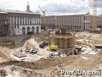 Продолжается реконструкция Майдана Независимости в Киеве