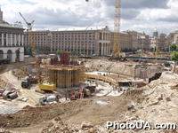 Продолжается реконструкция Майдана Независимости в Киеве