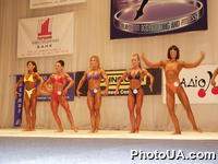 Участницы Чемпионата Европы по бодибилдингу и фитнесу, который проходил в Киеве 19-20 мая