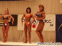 Участницы Чемпионата Европы по бодибилдингу и фитнесу, который проходил в Киеве 19-20 мая