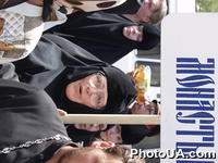 20-тысячный крестный ход притив визита Папы Римского Иоанна Павла II в Украину. Крестный ход пройдет от Киево-Печерской Лавры в направлении Верховного Совета и Администрации Президента Украины, где будут проведены молитвенные остановки