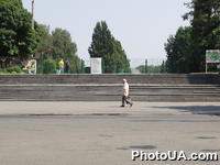 Центральный вход в Киевский ботанический сад