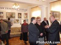 Выставка Всемирной Кругосветной экспедиции ЮНЕСКО "Великой Северной Тропой", которая открылась сегодня в Посольстве России в Украине
