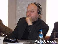 Тютюнник Вадим Петрович- заведующий отделом военной политики военного сотудничестква и миротворческой деятельности апарата СНБОУ
