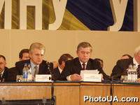 Съезд избирательного блока "За единую Украину!". Глава Администрации Президета Украины Владимир Литвин и премьер-министр Украины Анатолий Кинах. Съезд проходил в Центре культуры Киевского политехнического института в Киеве