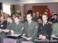 Круглый стол "Выборы 2002: позиции партий и блоков по вопросам военной политики Украины". Организатор Украинский центр политических и экономических исследований им. А. Разумкова