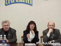 Презентация и пресс-конференция,посвященные началу международного телевизионного детско-юношеского фестиваля "Золотая нота - 2002", который пройдет в Одессе с 28 марта по 6 апреля.