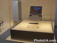 Экспозиция международной выставки-ярмарки CeBIT-2002 (г. Ганновер, Германия). Компьютерные технологии. Ноутбук Sony