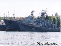 Крым. Севастополь. Военный корабль