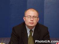Пресс-конференция в УНИАН, посвященная вопросам сети Гала Радио и новым направлениям в работе. Сергей Кисляков