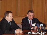 Министр транспорта Украины Георгий Кирпа во время своей встречи с представителями дипломатических миссий, аккредитованных в Украине