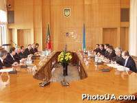 Официальный визит в Украину министра иностранных дел Португалии Антониу Мартинша да Кружа. Переговоры официальных делегаций Украины и Португалии во главе с министрами иностранных дел двух стран А.Зленко и А.М. да Кружа