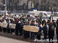 Работники столичного рынка "Троещина" пикетируют здание Киевской городской государственной администрации