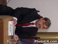 Пресс-конференция актеров Первого Большого украинского театра антрепризы "Звезды Оболони". Встреча посвящена обсуждению реалий и перспектив развития украинского театра. На фото: генеральный директор АО "Оболонь" Александр Пучок