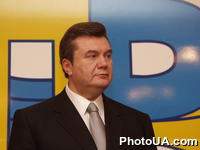 Премьер-министр Украины Виктор Янукович на сьезде "Партии Регионов Украины"