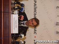На пресс-конференции "Планы развития ТНК и Бритиш Петролиум в Украине" заместитель Председателя Правления - Исполнительный директор "ТНК" Герман Хан