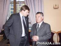 Киевский городской глава А.Омельченко и заместитель главы Киевской городской администрации М.Поживанов