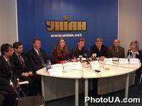 Пресс-коференция в УНИАН на тему: "Впервые в Украине олимпийский чемпион Виктор Петренко представляет супер престижное в мире "Олимпийское ледовое шоу" при участии Олимпийских Чемпионов, победителей чемпионатов мира по фигурному катанию"