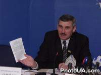 Пресс-конференция "правонарушения в Верховной Раде 23 и 24 декабря 2003 года". На фото: народный депутат Украины, Первый заместитель Главы Комитета по вопросам Регламента, депутатской этики и организации работы Верховной Рады Украины Сергей Сас