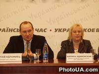 Пресс-конференция оператора международной и междугородной связи компании "Укомлайн". На фото: Президент компании "Укомлайн" Сергей Коломиец и директор по МГ/МН связи IP услугам Марина Адамовская