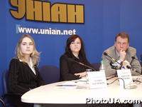 Пресс-конференция компании "ТойДиКо" на тему: "Барби √ 10 лет в Украине". Генеральный директор "ТойДиКо" Сергей Крыжановський, бренд-менеджер Марина Бакуновець. УНИАН