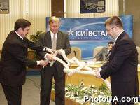 Пресс-конференция, приуроченная запуску совместного проекта ЗАО "Киевстар Дж.Эс.Эм" та АКИБ "УкрСиббинк" по выпуску международной платежной МОБИкарты