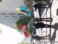 У стен Администрации Президента прошла акция протеста "Ирак - не наша война!" о необходимости отзыва украинского военнного контингента из Ирака