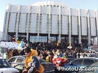 В здании "Украинского дома" в Киеве розмещается штаб Комитета национального спасения в поддержку кандидата в Президенты Украины Виктора Ющенко