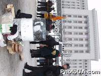Участники акции гражданского неповиновения продолжают митинг в поддержку В.Ющенко возле здания Администрации Президента Украины