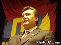 В Киеве проходит первый этап VII съезда Партии регионов Украины. На фото: председатель Партии регионов Украины Виктор Янукович