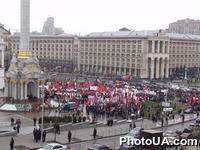 На Майдане Незалежности прошла мирная акция протеста против вступления Украины в НАТО. Организатор акции - ПСПУ