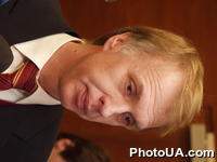 "Круглый стол" на тему: "Что сулят выборы российско-украинским отношениям?". На фото: первый заместитель министра иностранных дел Украины Владимир Огрызко
