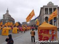 Агитационные палатки в центре Киева