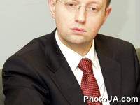 Первый заместитель Главы Секретариата Президента Украины - представитель Президента в Кабинете министров Арсений Яценюк