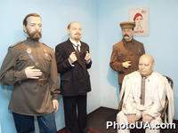 Музей восковых фигур в Киеве. На фото: фигуры государственных и политических деятелей - царя Николая II, Владимира Ленина, Иосифа Сталина и Никиты Хрущева