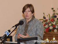 Конференция на тему: "Профессиональное образование для бизнес-ассоциаций: новое время - новые вызовы". На фото: зампредседателя Комитета ВР по вопросам регуляторной и промышленной политики и предпринимательства К.Ляпина