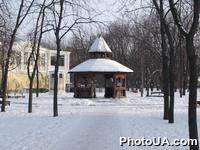 Зимний парк. Бювет