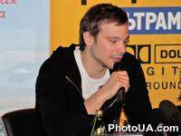Алексей Чадов и Асель Сагатова 23 марта 2010 года в Киеве представляли фильм "Ирония любви".