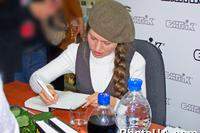 Лада Лузина презентует свою книгу "Киевский Ведьмы. Выстрел в опере". (2007 год)