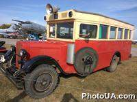Фестиваль 'Old Car Land"