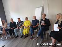 "Примарна ясність: міфи і стереотипи навколо  Донбасу і війни"  Презентація книги -дослідження